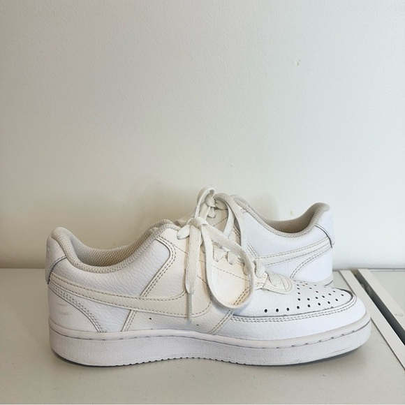Nike  court vision sneakers, women’s sz 6.5 - Picture 7 of 10